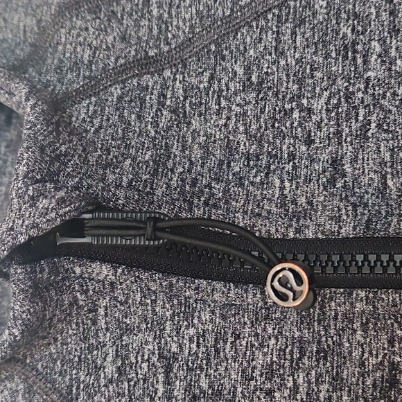 Lululemon Woman's Zip-Uo Jacket - Picture 4 of 13